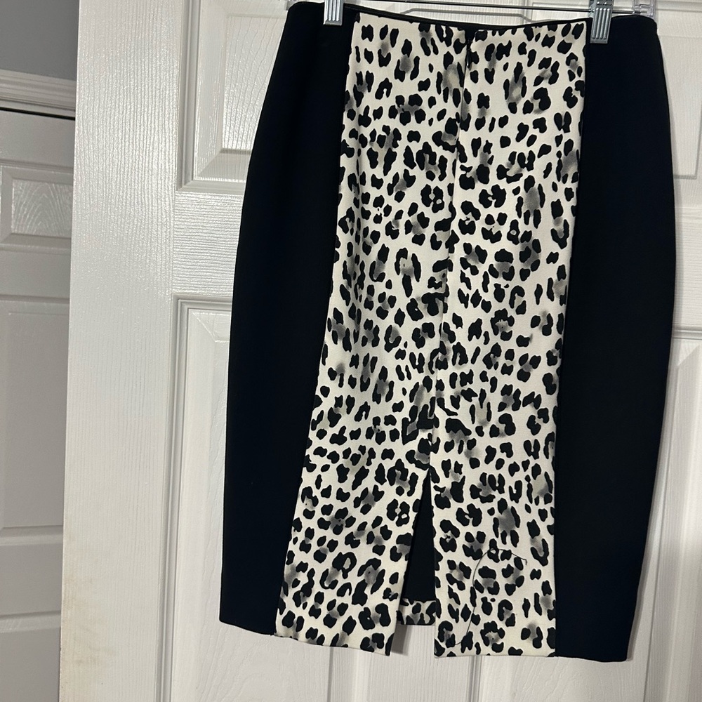 NWT White House Black Market Leopard Print Pencil Skirt - Picture 9 of 14